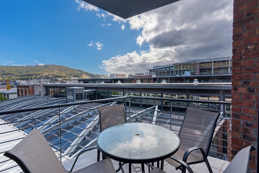 2 Bedroom Property for Sale in Cape Town City Centre Western Cape